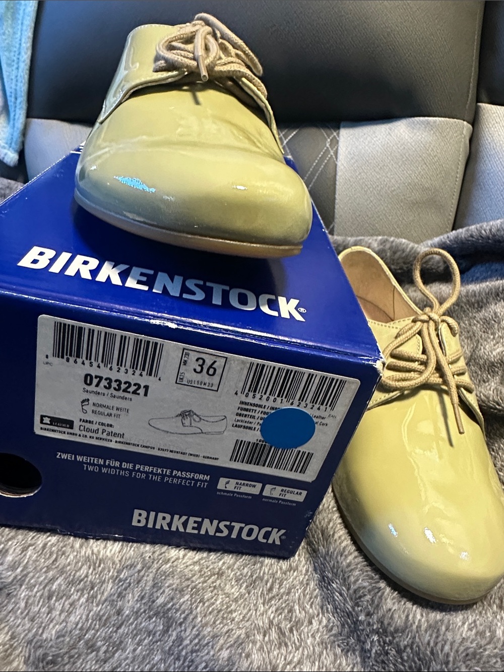 Birkenstock Patent Lace-Up Shoes in Light Yellow Patent